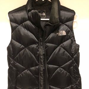 North Face Black Puffer VestSize Small